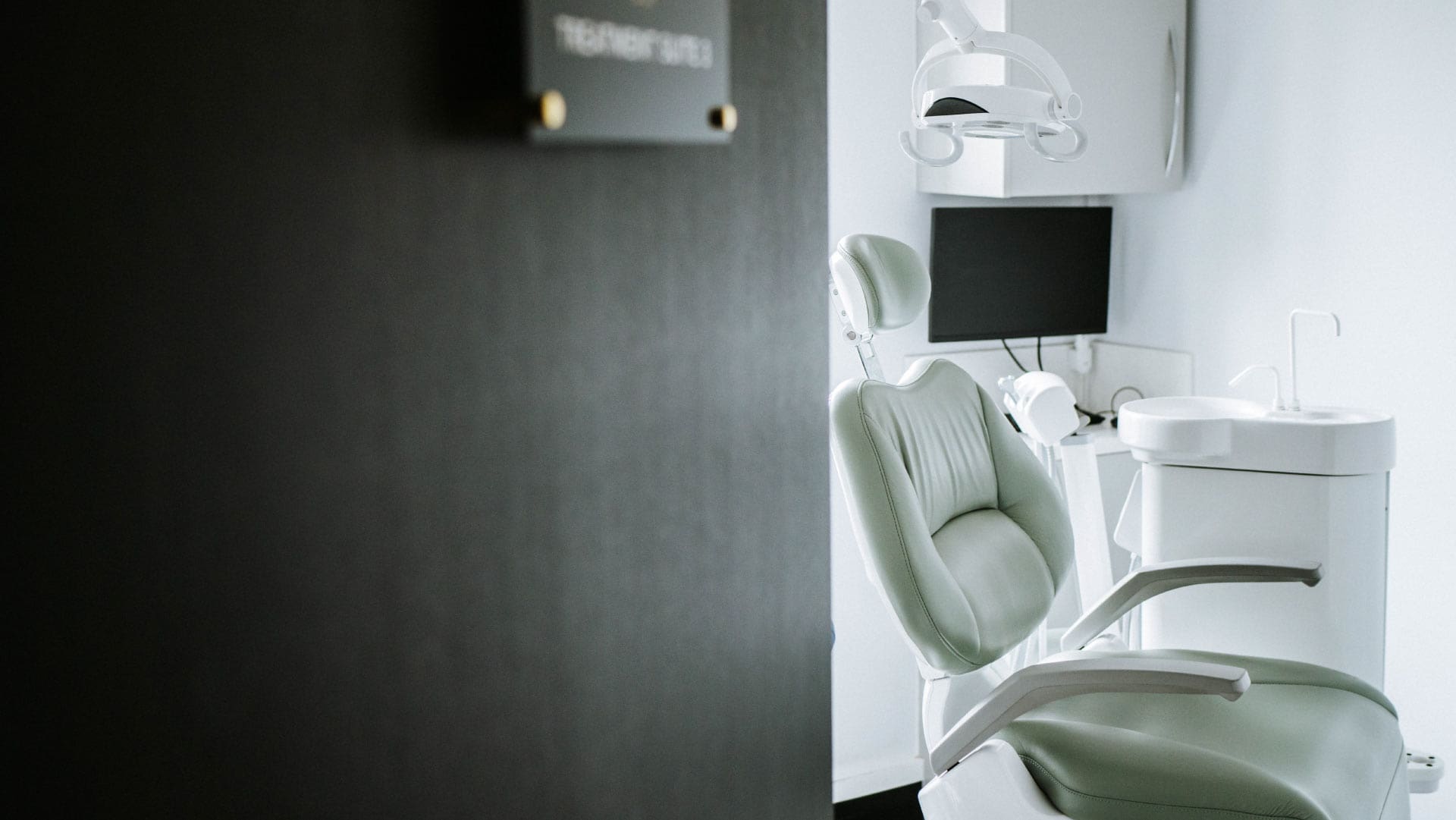Geans Clinic - FAQs Treatment Room